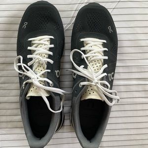 Women On Cloud running shoes size 7.  Gently used